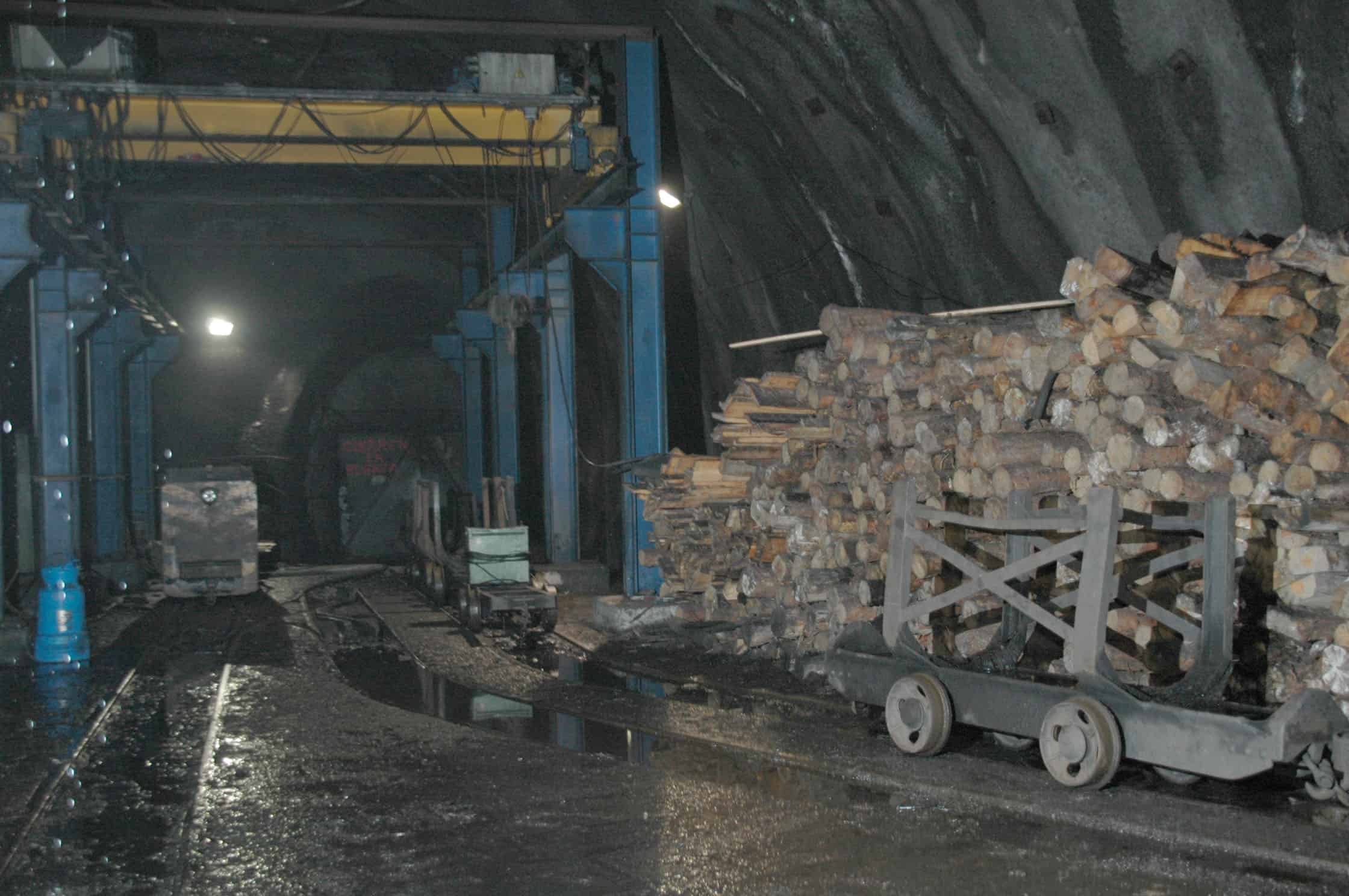 💰 ¡Un asteroide podría volvernos millonarios a todos! Flota entre Marte y  Júpiter y contiene una cantidad absurda de metales preciosos. La NASA ya lo  tiene en la mira… y SpaceX también 🚀, image size:2240x1488