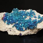 Calcopirita azul iridiscente