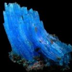 Cristales curvos de Calcantita