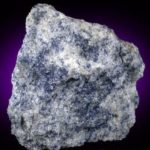 Dumortierita en Cuarzo