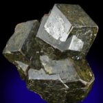 Granate de andradita