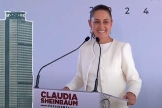 Imagen de Claudia Sheinbaum con torre de Pemex